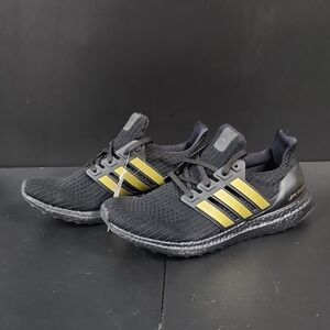 NWT** Adidas UltraBoost 4.0 DNA